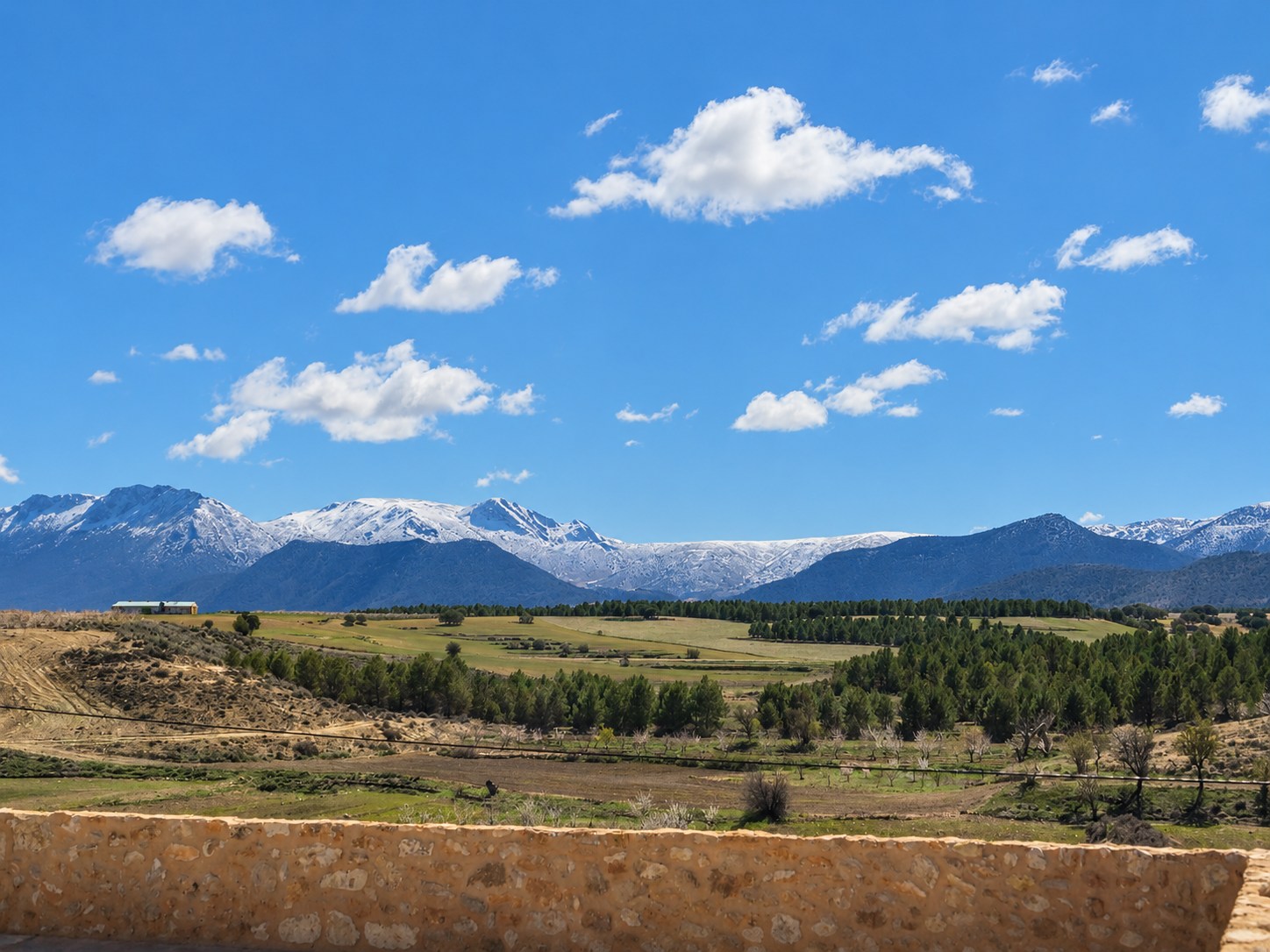 Mountain and countryside landscape around Leonard’s Lookout in rural Granada